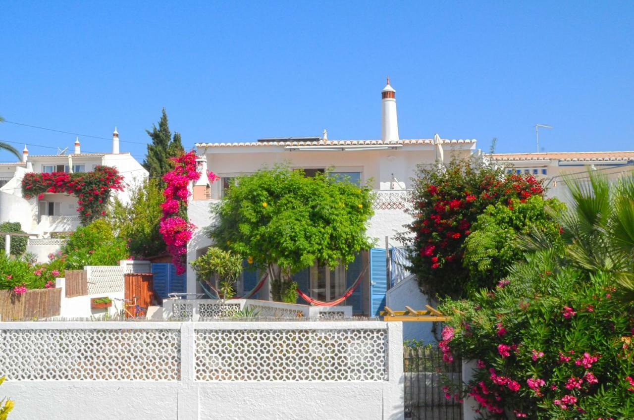 Jho'La Surf Camp Hostel Praia Da Luz Exterior photo